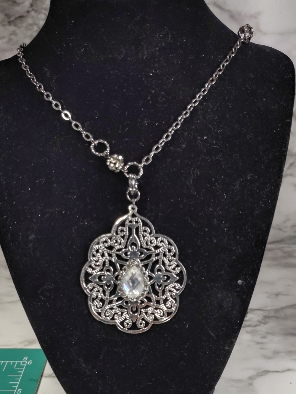 Filigree Teardrop Pendant Necklace